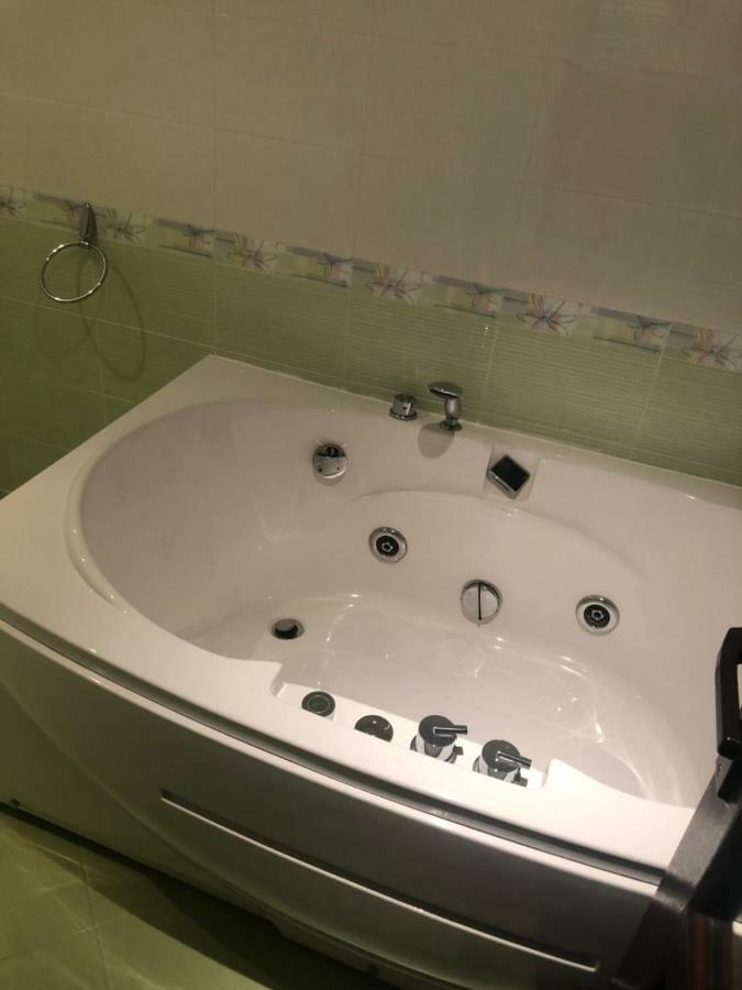 Hotel White House Kŭrdzhali 외부 사진